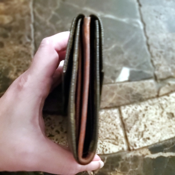 Louis Vuitton vintage monogram Elise Wallet with $30 COA - Picture 5 of 12